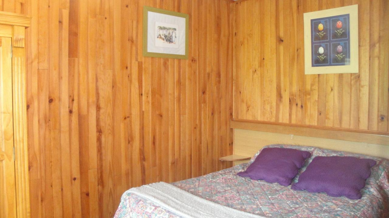 Bed and Breakfast Domaine De Poudos Auterive  Номер фото